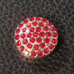Retired Red Pave Snap